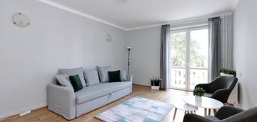 2 pokoje rozkładowe na woli - balkon