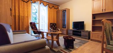 2-pok, osobna kuchnia, 3100 pln całość- os. wandy
