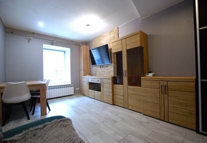 Kawalerka 50 m od rynku, parking