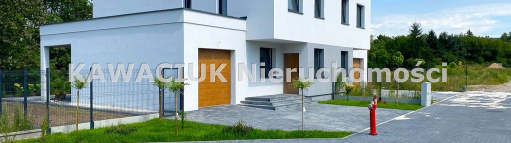 Nowy w stanie deweloperskim dom-bliźniak