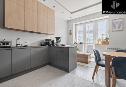 3 pokoje w kamienicy / 54m2 / grochowska