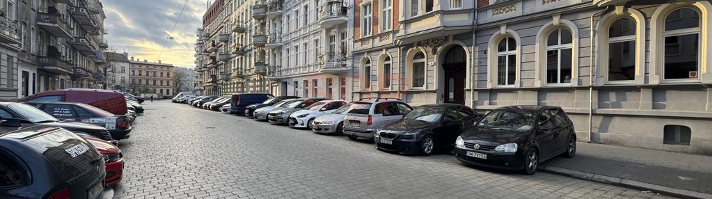 2 pokoje w kamienicy do własnej aranżacji
