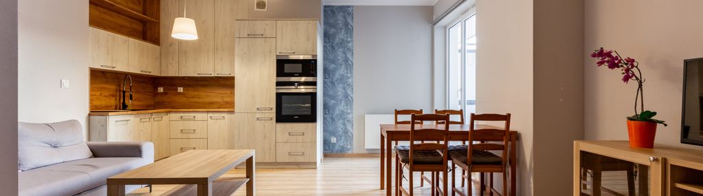 2 pokoje rumia z miejscem w hali garażowej