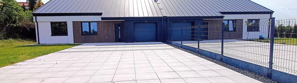 Parterowy dom w otoczeniu jezior | garaż | taras