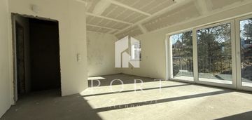 Kameralne mieszkanie 4-pokojowe, nowe.