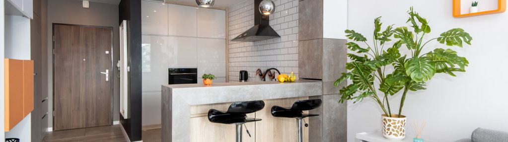 Jasne i słoneczne mieszkanie w cichej okolicy