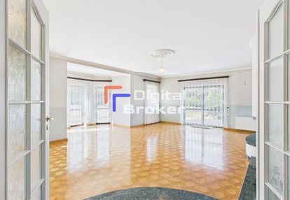 Ponadczasowy dom z basenem | 690m2