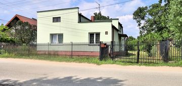 Dom z dużą działką - idealny do aranżacji!