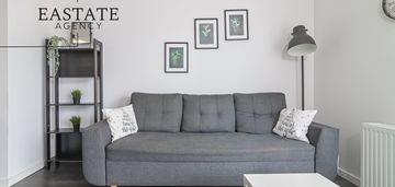 Komfortowe 2 pok. z balkonem i miejscem parking.