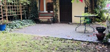 | żoliborz | kawalerka | ogród |