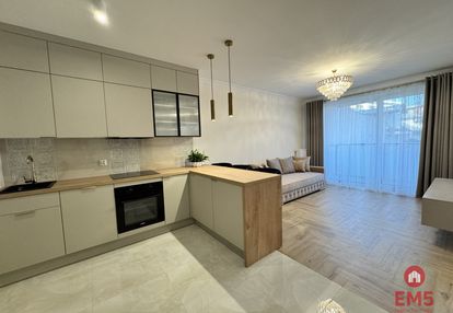 2- pokojowy apartament w centrum!