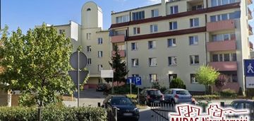 52m2, 2pokoje, 2piętro,balkon,oś zamknięte centrum