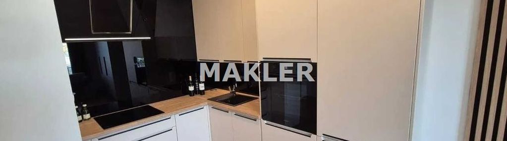 | kawalerka 28,58 m² | balkon | miejsce postojowe