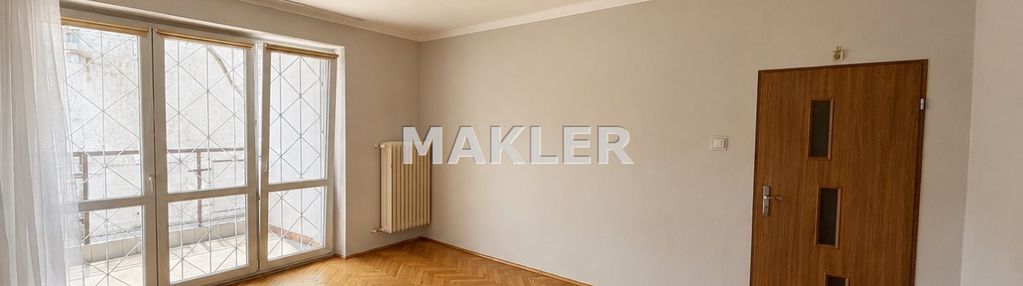 Parter, salon,loggia, kuchnia z oknem