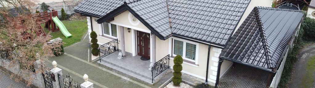 Urokliwy dom o podwyższonym standarcie