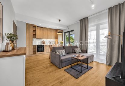 Stylowy apartament na woli z loggią