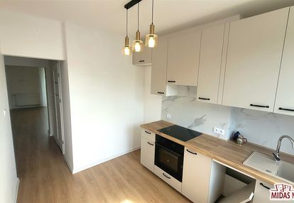 47m2, 2 pokoje. 2piętro, parking,oś zamknięte-las