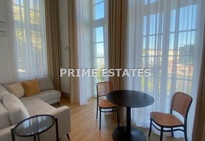 Nowa kawalerka w zabytkowym budynku