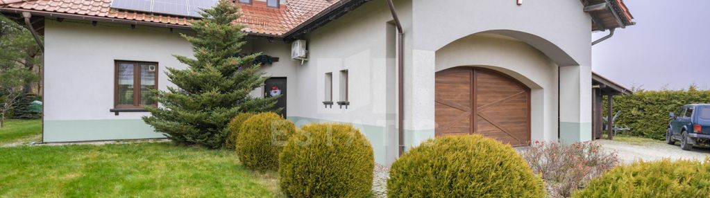 Nowoczesny dom z antresolą i dużą działką