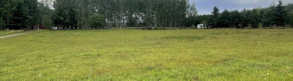 Płaskie, uzbrojone sielsko położone działki !