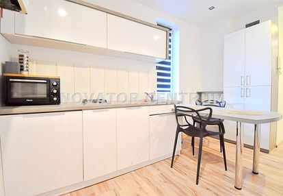 Wyremontowana kawalerka 34 m2, ścisłe centrum
