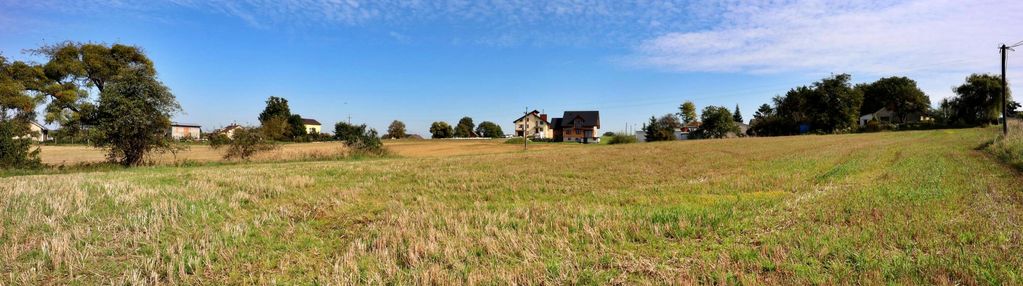 Płaska działka budowlana, niedaleko centrum