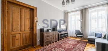 Piękna kamienica l 2 pok. l po remoncie l centrum