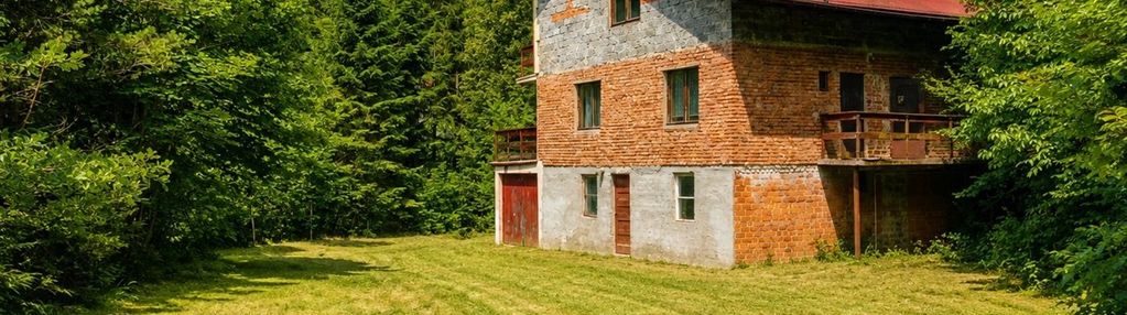 Dom w milówce z potokiem i dużą działką