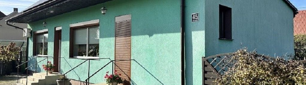 Funkcjonalny budynek w centrum wsi