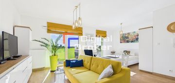 Gotowe do wprowadzenia nowe złotno-teofilów balkon