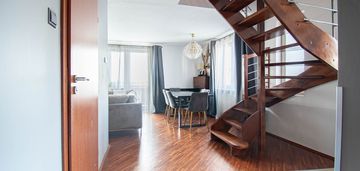 4 pok i 2 poziomy i 80 mkw i parking w cenie