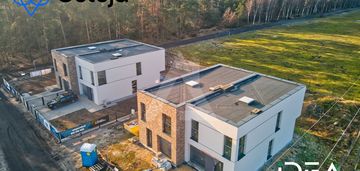 Nowe osiedle domów bliźniaczych w cielu