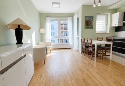 2 pokoje |nowsze budownictwo| balkon |