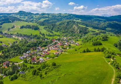 Działka dla inwestora przy szklakach turystycznych na przeciwko stoku narciarskiego