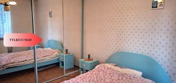 Dom z dwoma mieszkaniami i ogrodem – mrocza