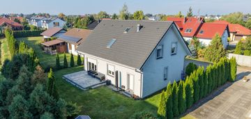 Przytulny dom dla rodziny w skórzewie 220 m2