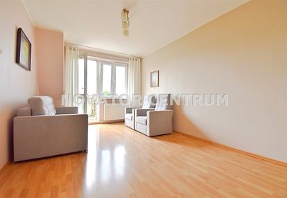 Kawalerka z balkonem, osobna kuchnia, górzyskowo!