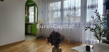 Mieszkanie z balkonem na pierwszym piętrze