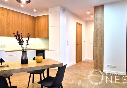 3 pokoje i ostatnie piętro i garaż w cenie