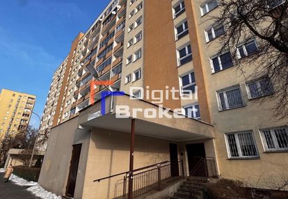 47 m2, ul. łojewska, do gen remontu, 3 pok, balkon