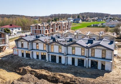 Narożny segment z dużym ogrodem