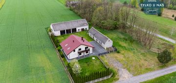 Urocze siedlisko w otoczeniu natury