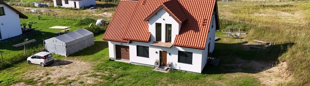 Nowoczesny dom wolnostojący w pęglitach
