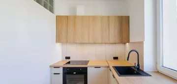 Wyremontowane mieszkanie z kuchnią i AGD