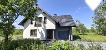 Ostatni dom wolnostojący/okolice łomianek