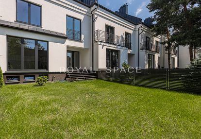 Nowoczesny dom 250 m² | 7 pokoi | sadyba
