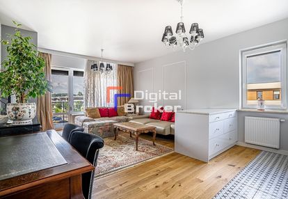 **wykończone 2 pokoje na zawadach**duży balkon**