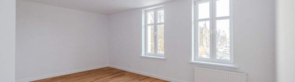 4-pokoje, ul. słowackiego, obok garnizonu.