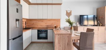 Środkowy segment - 3 pokoje, garderoba, spiżarnia