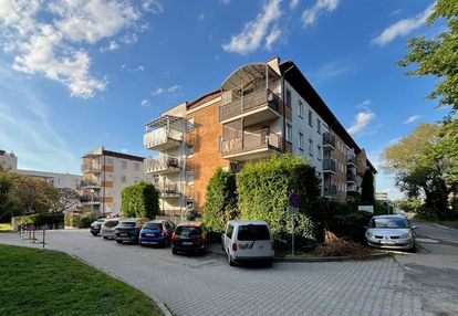 3 pokoje | kuchnia | loggia | 2 łazienki | garaż